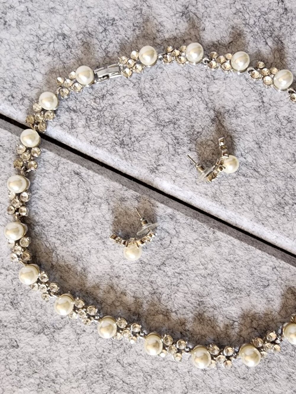Ivory Faux Pearl & Rhinestone Necklace Earrings Set Bridal Silver Tone